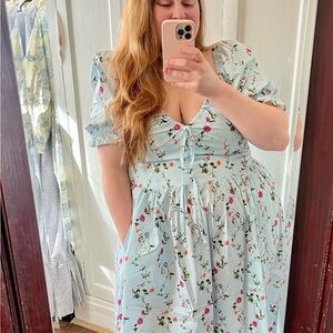 Hill House Home Ophelia dress in Pond. Floral - Never been worn